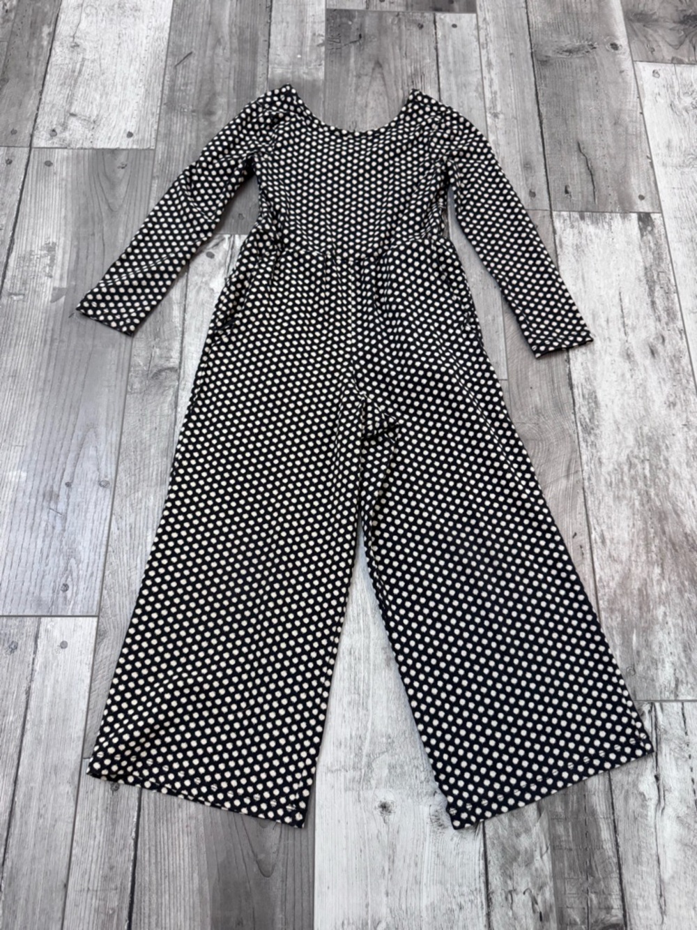 Tea Collection Just for Kicks Black Polka Dot Long-Sleeve Jumpsuit Girls 6 - Picture 2 of 7